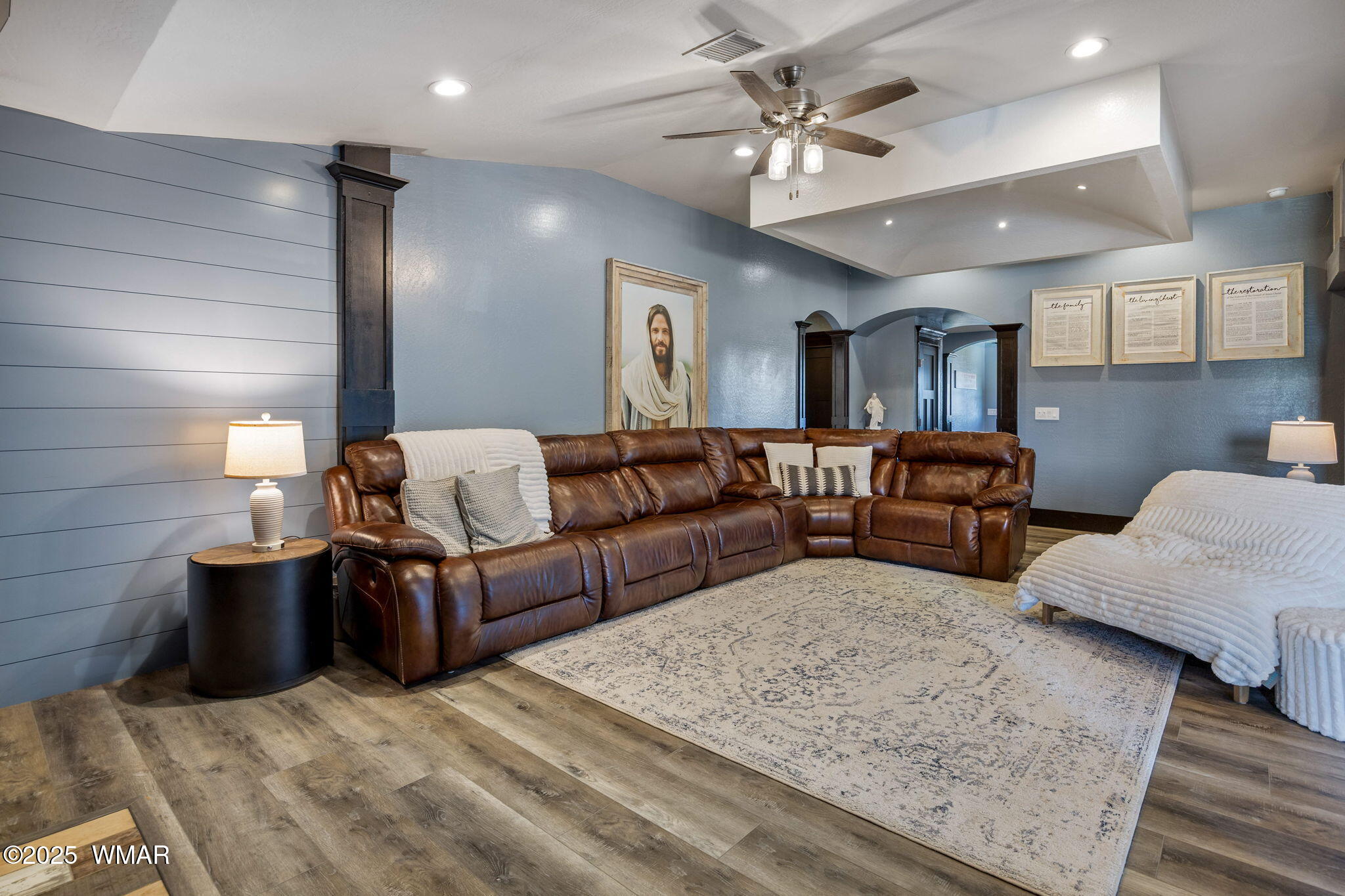 7106 Long Road Show Low, AZ 85901 - Photo 6 of 65 a living room with furniture and a chandelier
