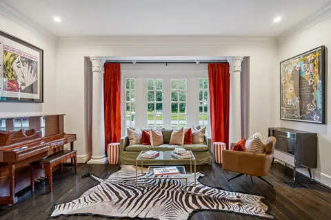 $4,600,000 | 15 Courtlandt Place, Houston, TX 77006