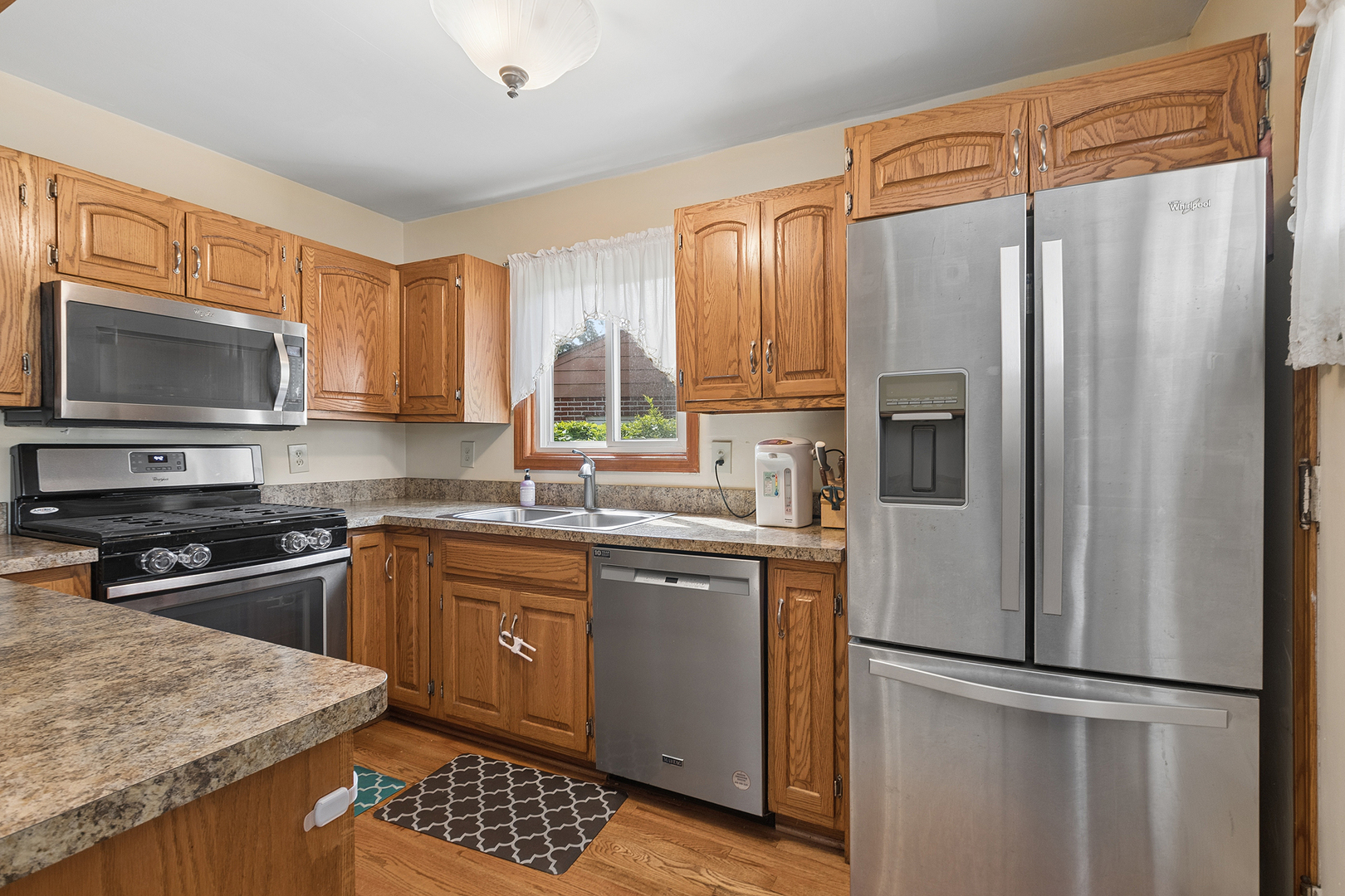 18646 Golfview Avenue Homewood, IL 60430 - Photo 12 of 38
