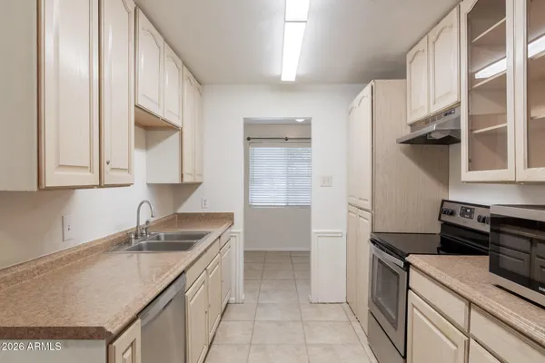 $1,699 | 1335 East Broadway Road, Mesa, AZ 85204