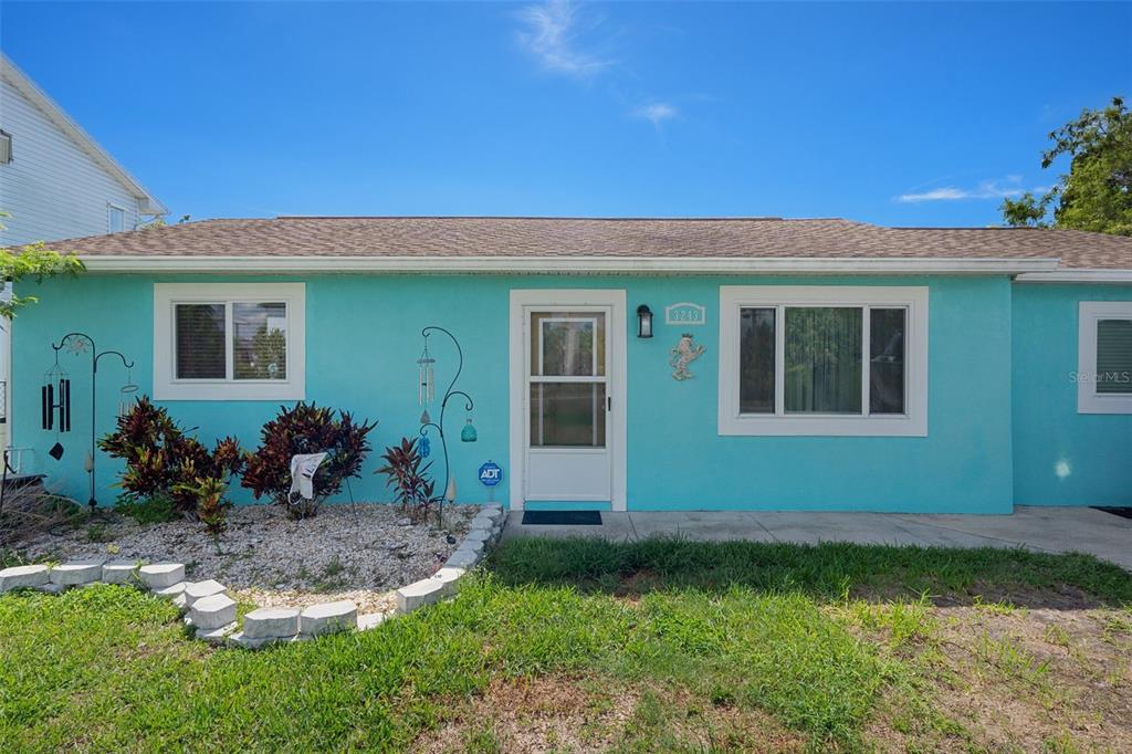 3243 Azalea Drive Hernando Beach, FL 34607 - Photo 4 of 47