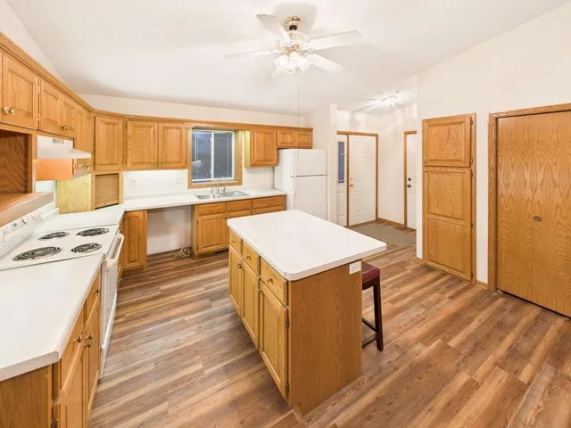 $237,500 | 801 Aspen Circle, Waite Park, MN 56387