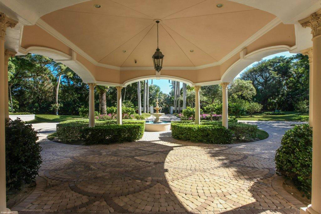 410 South Beach Road Hobe Sound, FL 33455 - Photo 8 of 36 Looking out into front entry