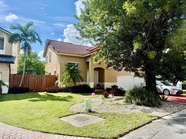 $695,000 | 11150 Southwest 161st Place, Miami, FL 33196
