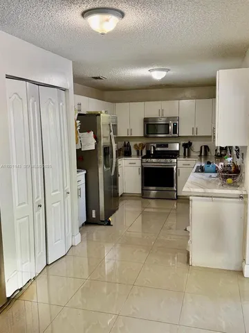 $695,000 | 11150 Southwest 161st Place, Miami, FL 33196