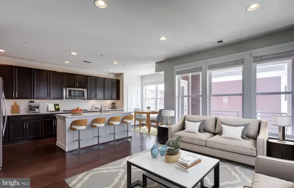 $5,975 | 737 Diamond Avenue, Unit 102, Alexandria, VA 22301