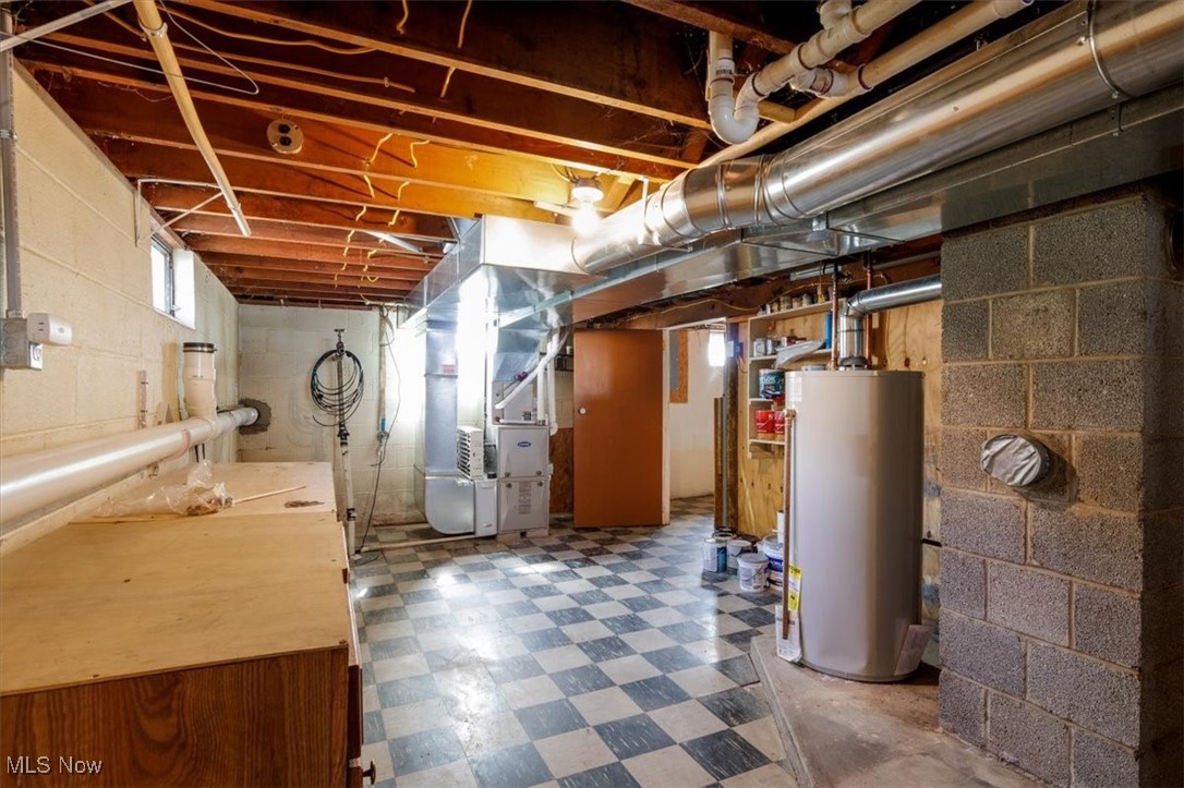 5775 Oberlin Road Amherst, OH 44001 - Photo 20 of 36 2017 furnace replaced and water tank 2023