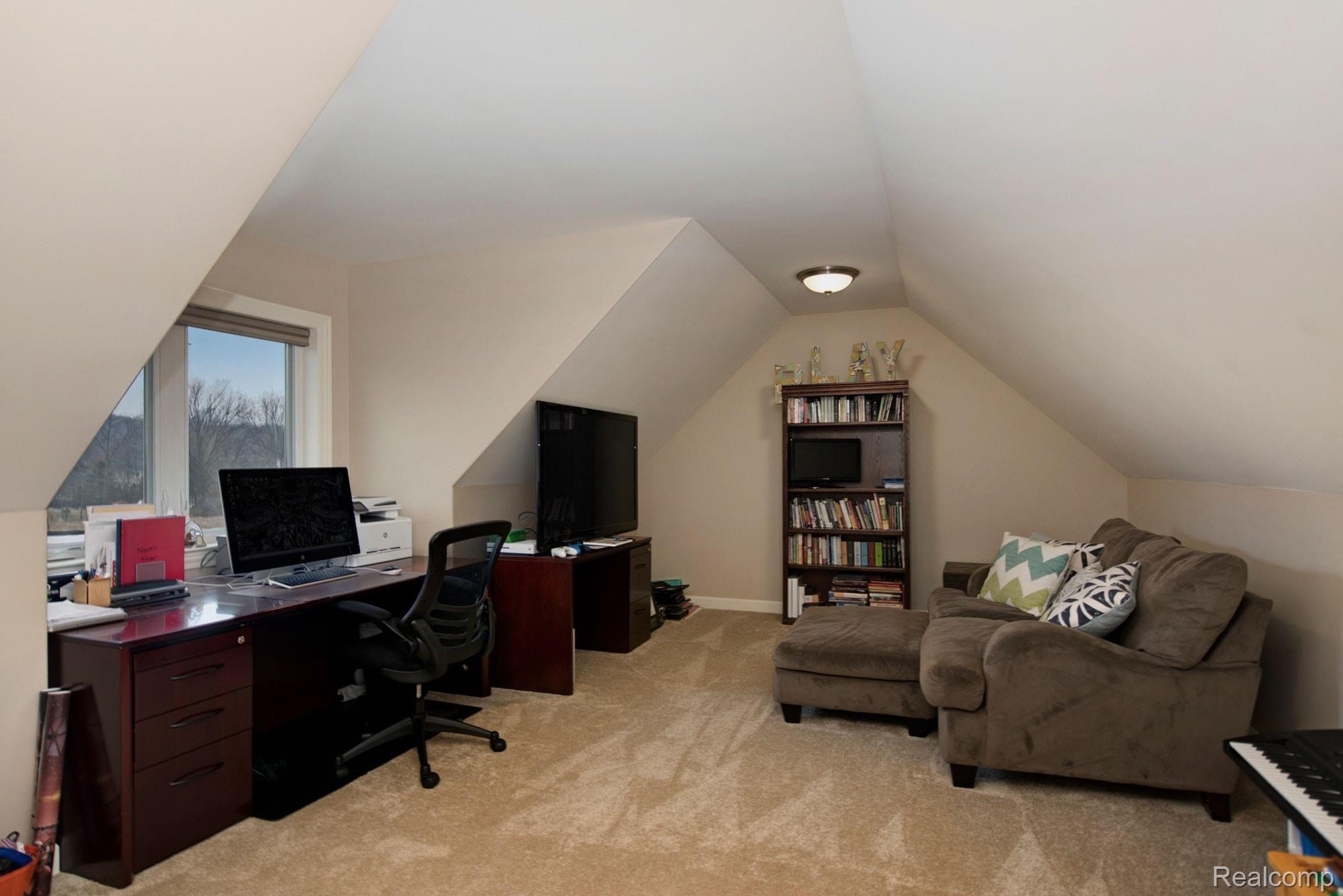 4107 Inverrary Court Commerce Township, MI 48382 - Photo 26 of 42 DSC_2251_3.jpg
