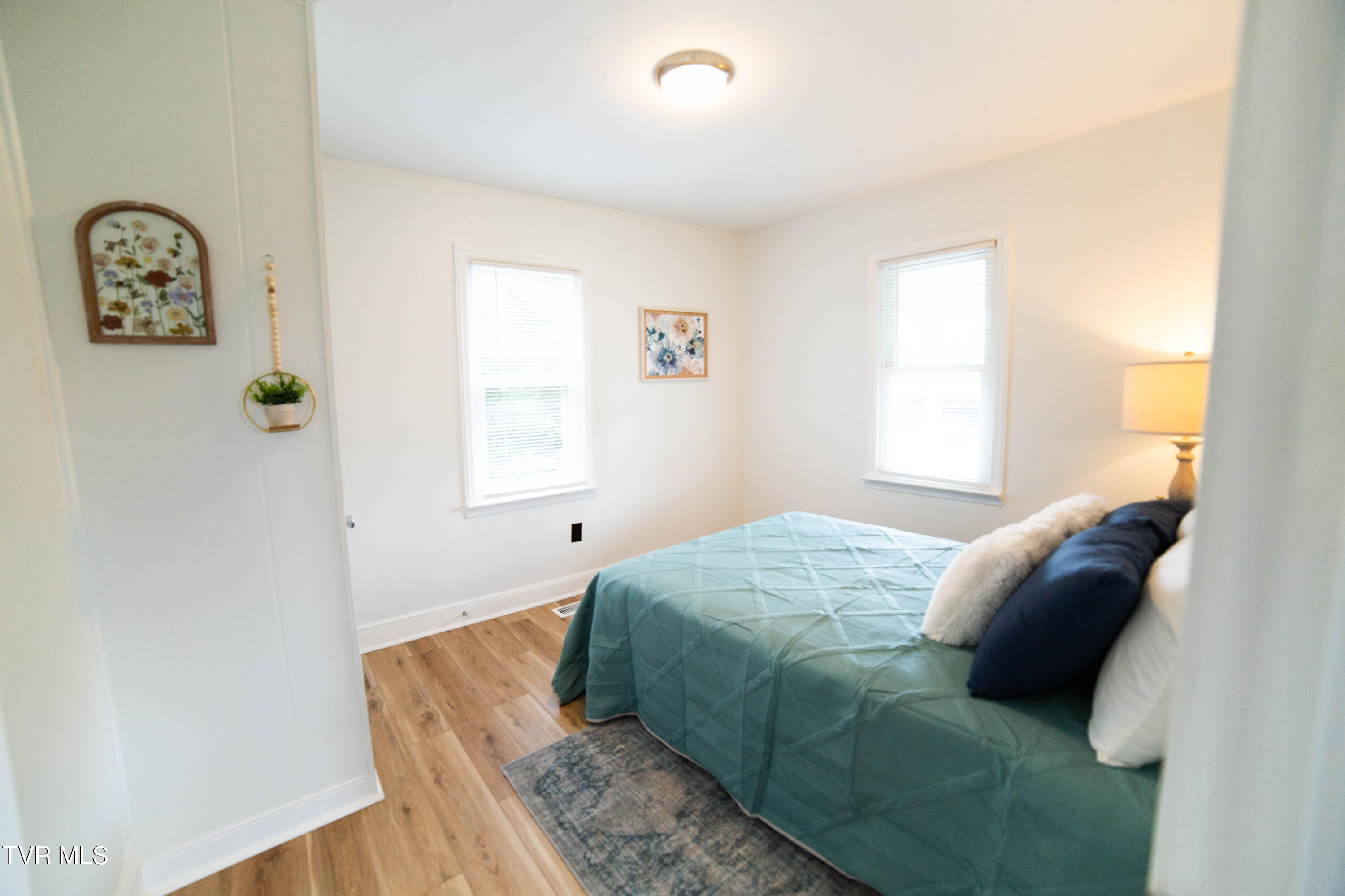6117 Temple Star Rd Extension Kingsport, TN 37660 - Photo 4 of 23 Bedroom 1