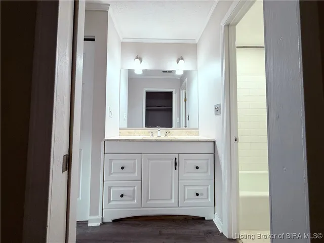 $153,000 | 53 Lakeshore Drive, Clarksville, IN 47129