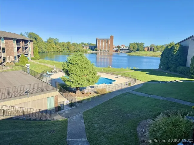 $153,000 | 53 Lakeshore Drive, Clarksville, IN 47129