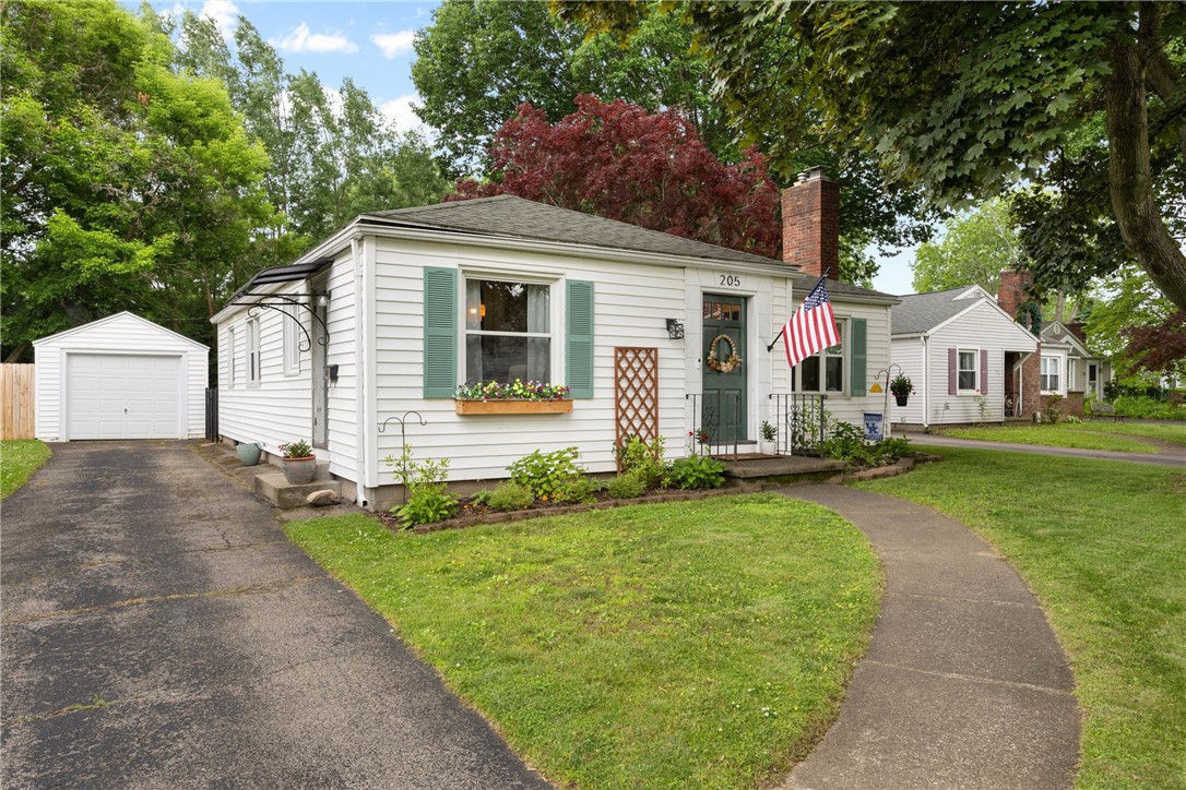 205 Dake Avenue Irondequoit, NY 14617 - Photo 2 of 39