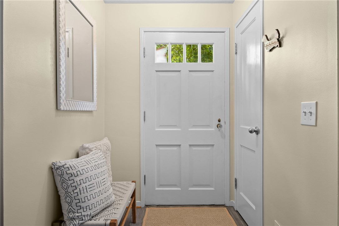 205 Dake Avenue Irondequoit, NY 14617 - Photo 5 of 39