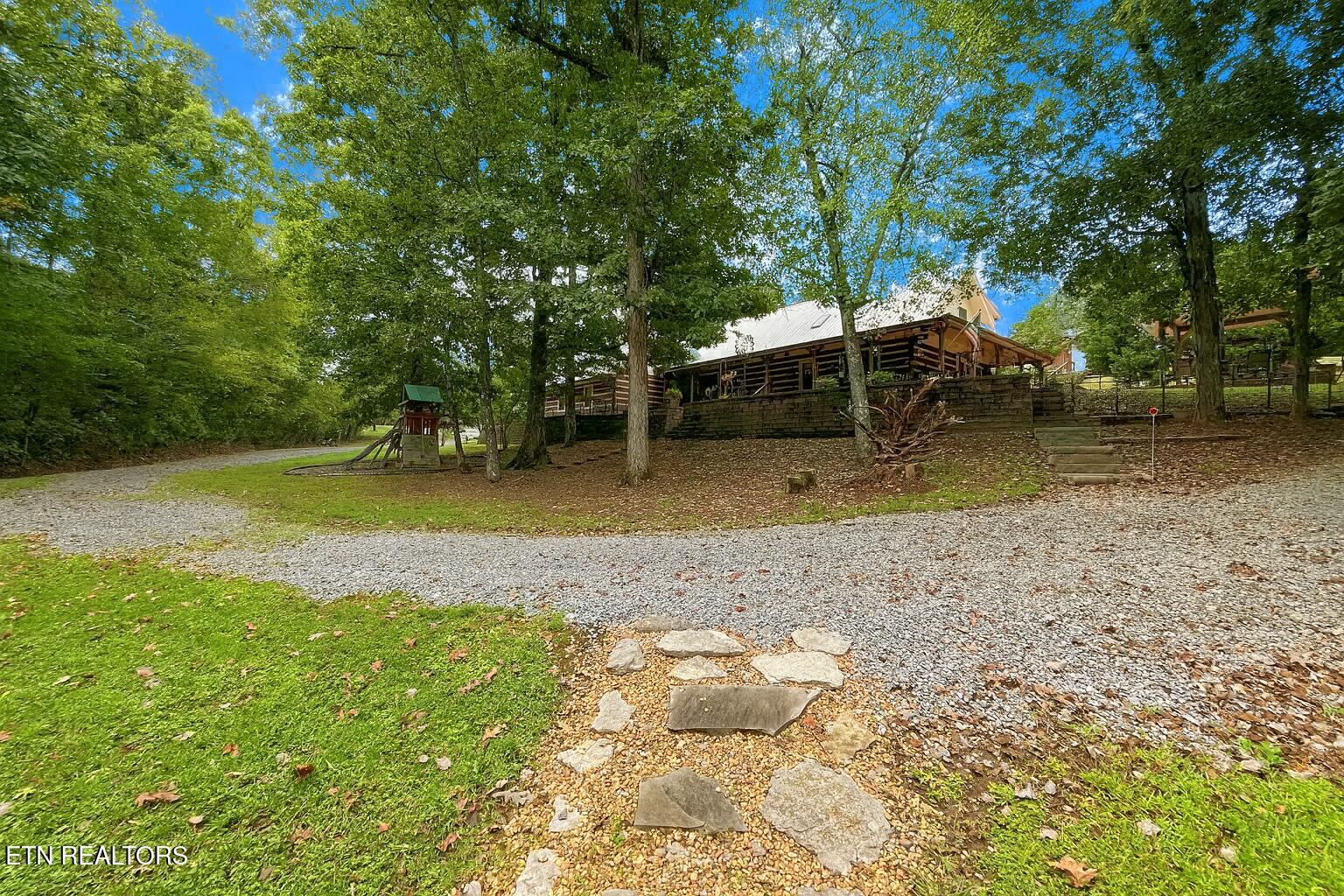 2340 Red Cloud Road Ten Mile, TN 37880 - Photo 2 of 60 pic