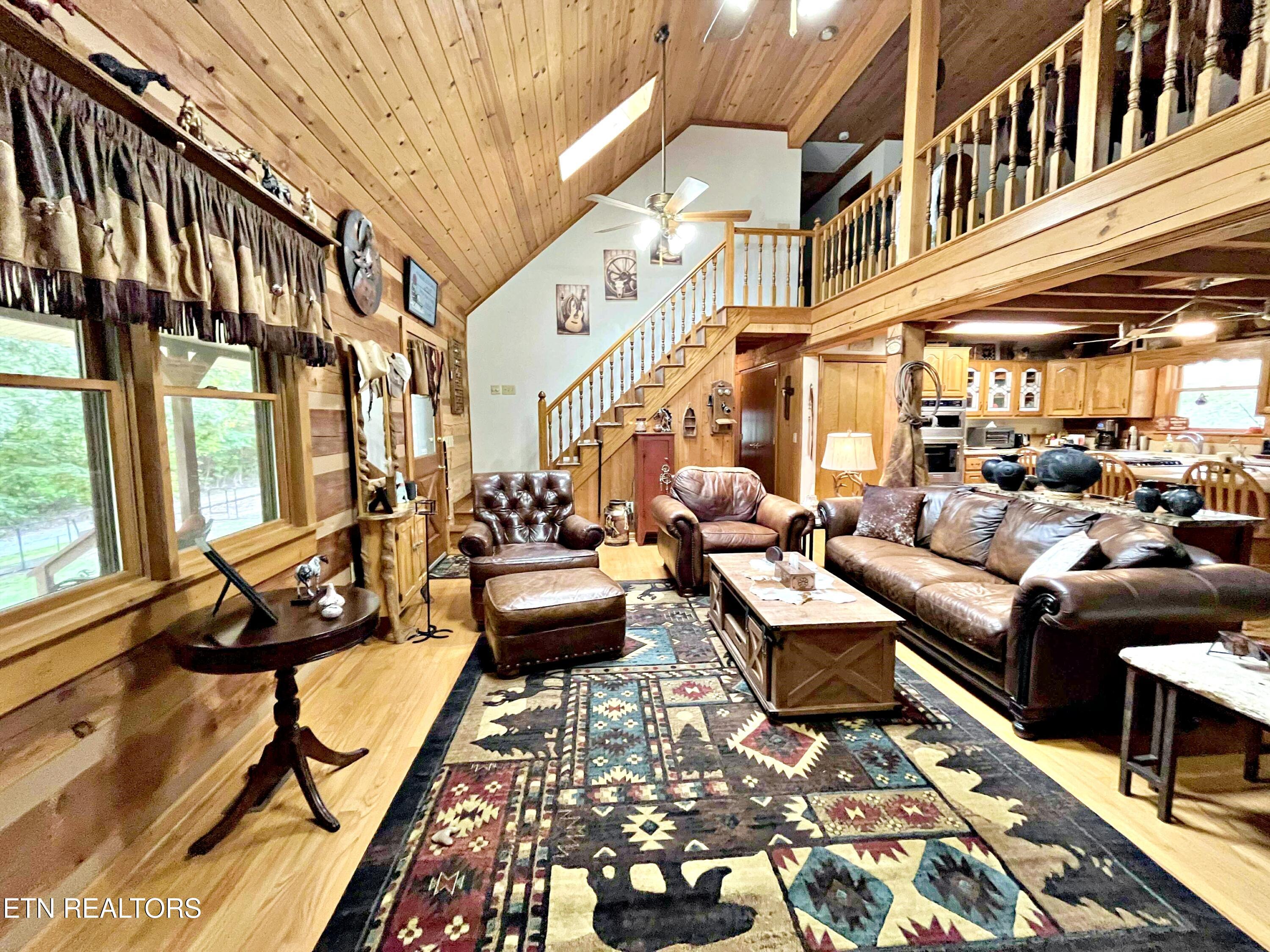 2340 Red Cloud Road Ten Mile, TN 37880 - Photo 32 of 60 livingroom 4