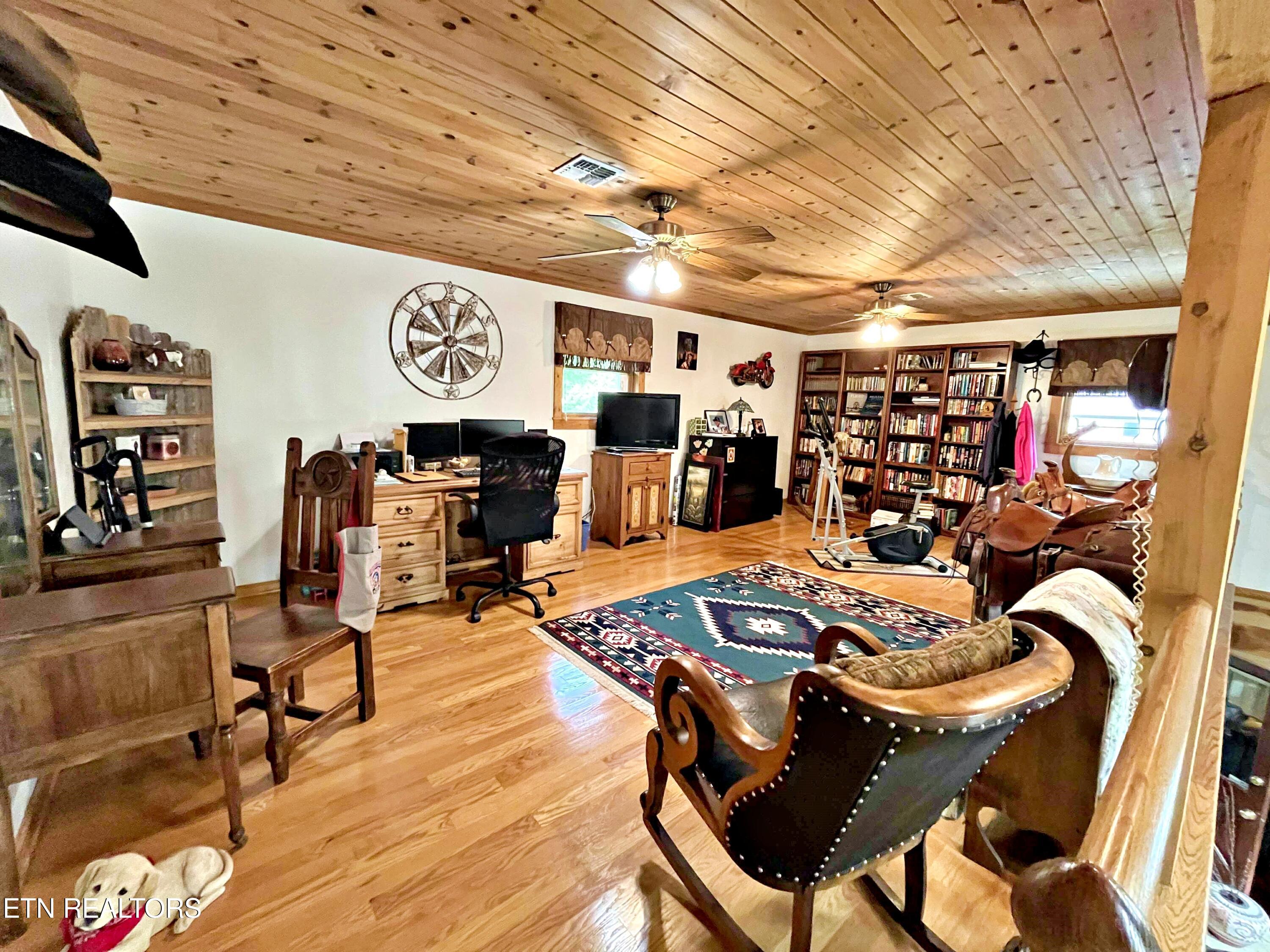 2340 Red Cloud Road Ten Mile, TN 37880 - Photo 43 of 60 1fda5012-e529-4e21-81d7-dcc72b8ac5db