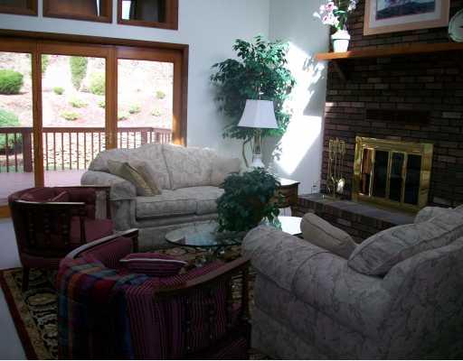 6186 Baker School Road Level Green, PA 15085 - Photo 6 of 9 Den/Family/Great Room.