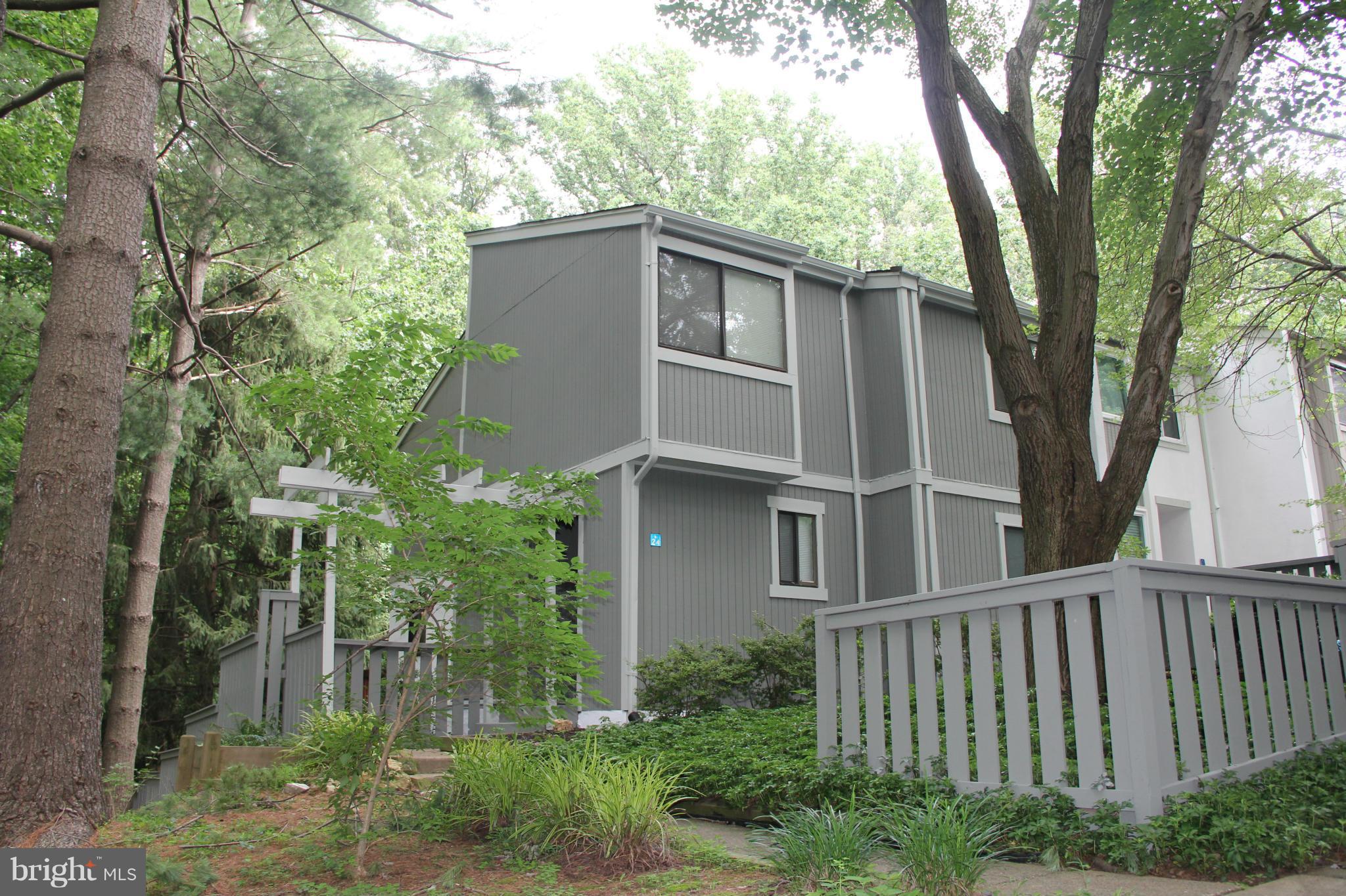 11724 Decade Court Reston, VA 20191 - Photo 2 of 28 Exterior (Front)