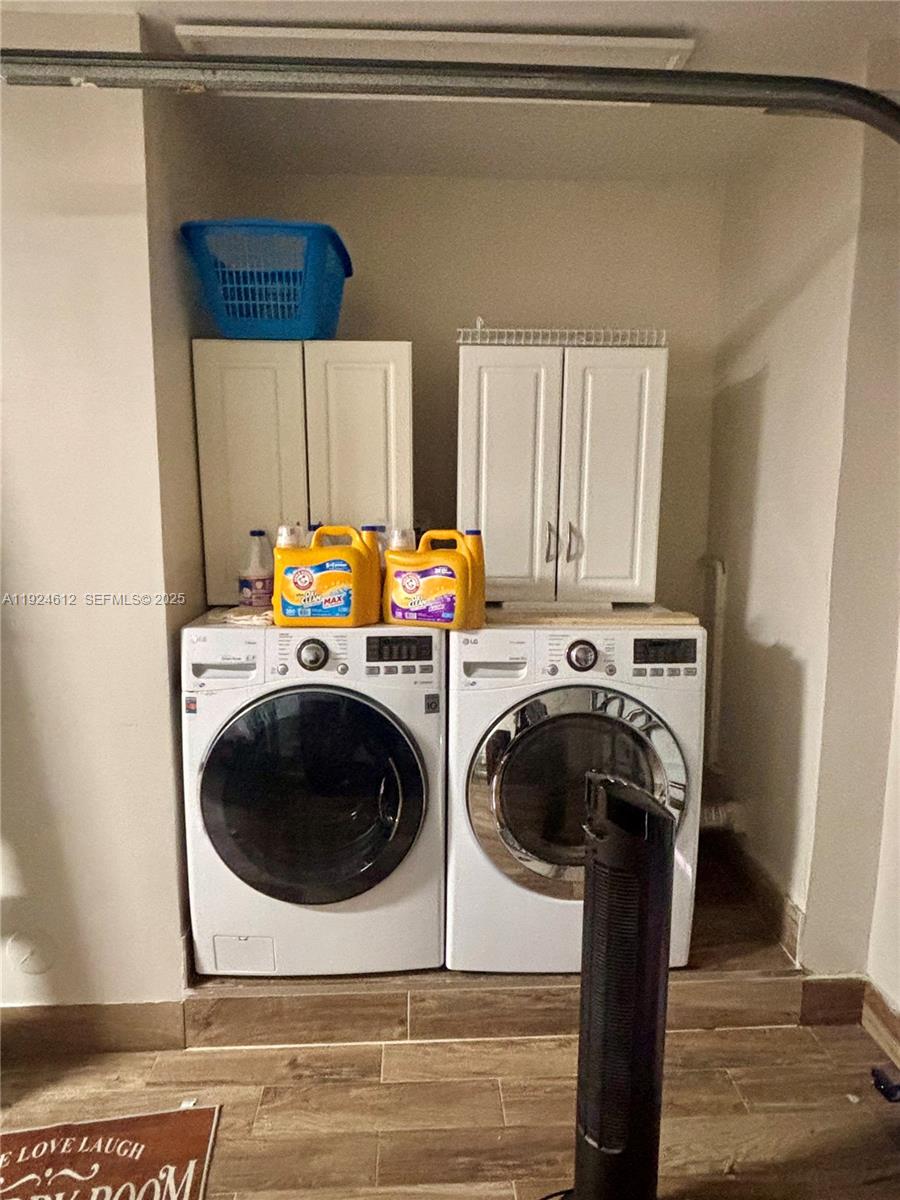 13765 Southwest 160th Terrace Miami, FL 33177 - Photo 40 of 47 a utility room with dryer and washer