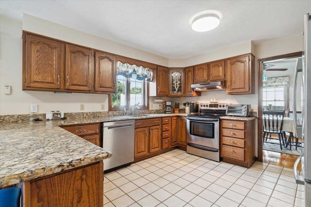 104 Nells Pond Road Lynn, MA 01904 - Photo 6 of 41 Gallery Image 6