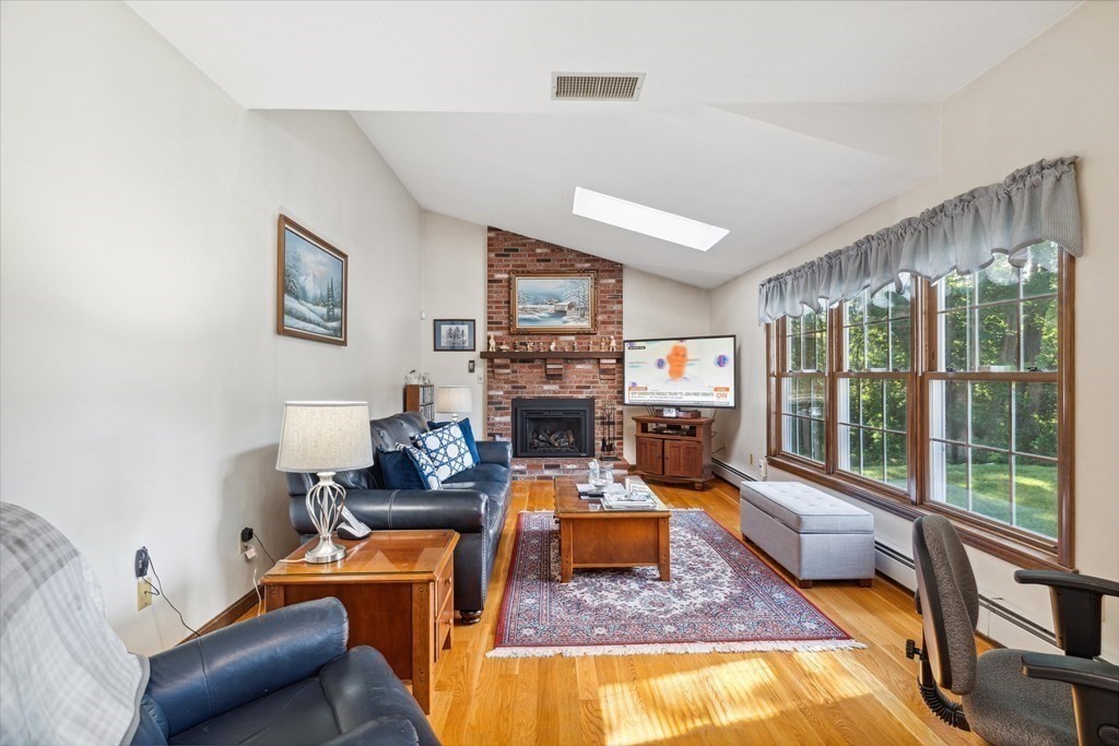 104 Nells Pond Road Lynn, MA 01904 - Photo 10 of 41 Gallery Image 10