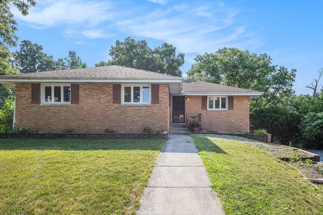 $2,400 | 1405 West 125th Court, Crown Point, IN 46307