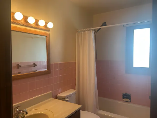 $2,400 | 1405 West 125th Court, Crown Point, IN 46307