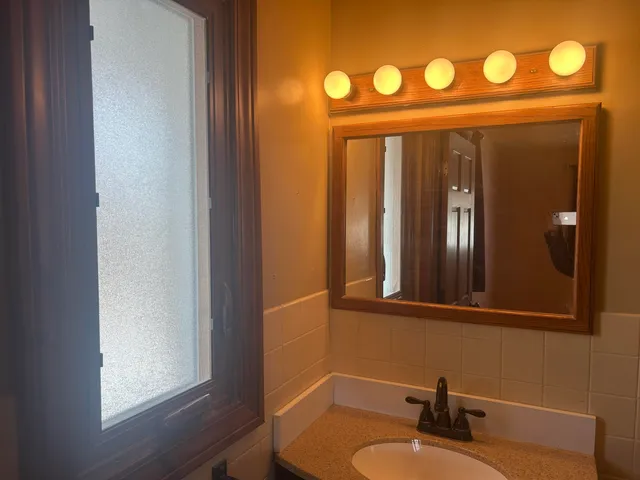 $2,400 | 1405 West 125th Court, Crown Point, IN 46307