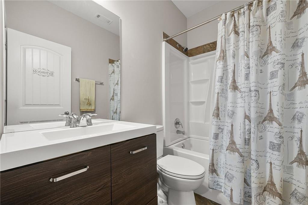 3831 Lake Haven Way Atlanta, GA 30349 - Photo 16 of 47