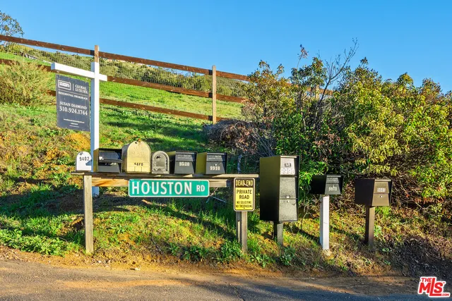 $12,999 | 9402 Houston Road, Malibu, CA 90265