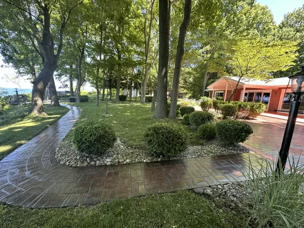 $1,700,000 | 1716 West Benson Road, Benton Harbor, MI 49022
