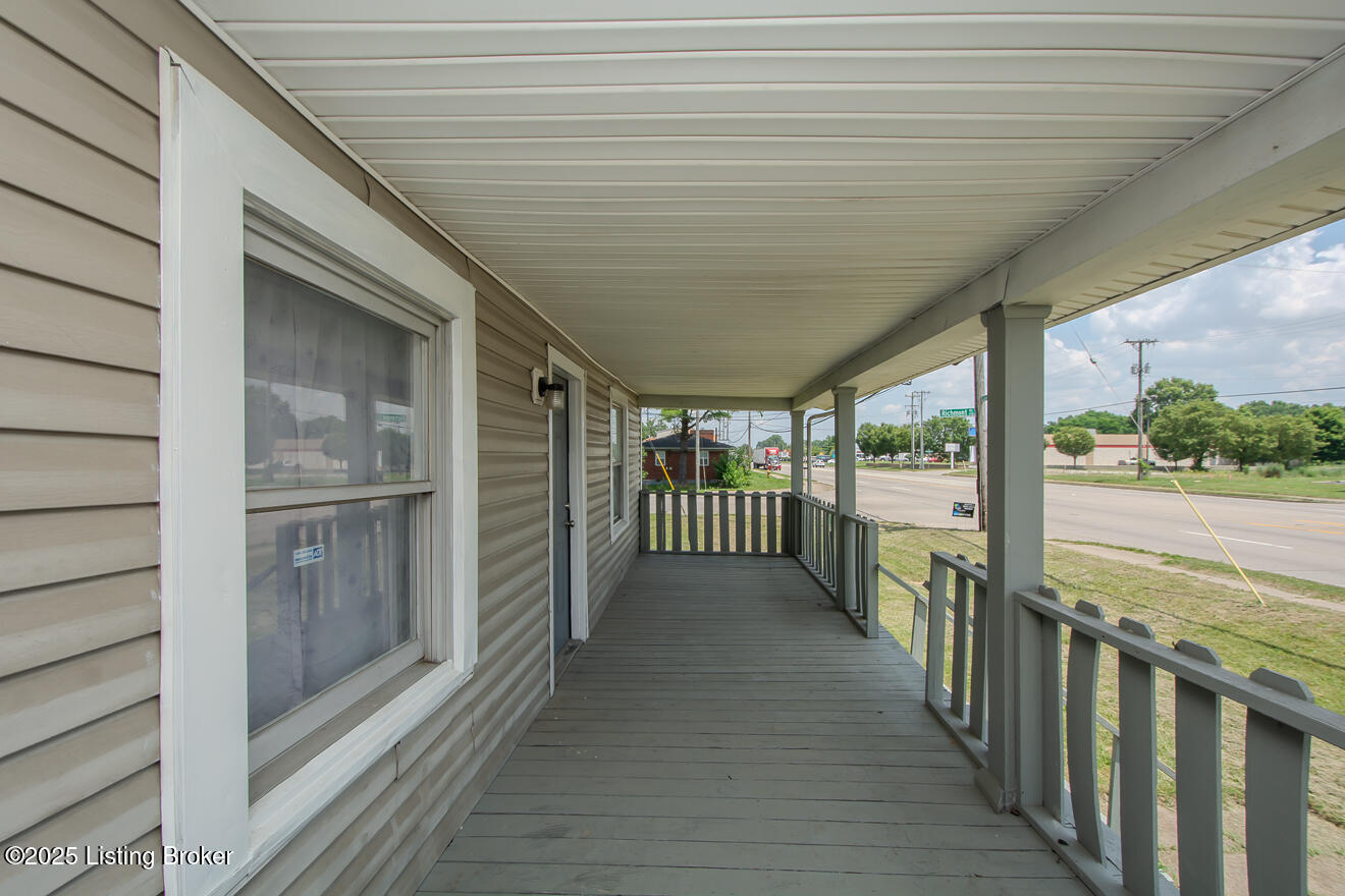 4416 Cane Run Road Louisville, KY 40216 - Photo 6 of 33 CaneRun-6
