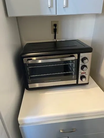 $1,375 | 4807 Magazine Street, New Orleans, LA 70115