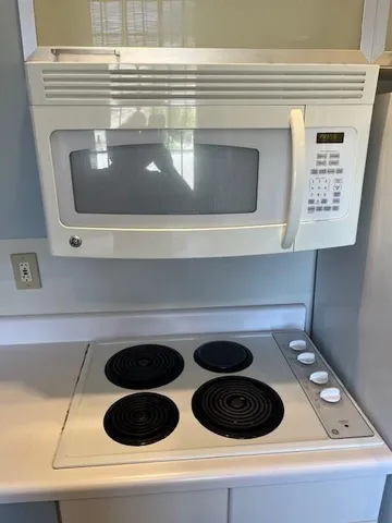 $1,375 | 4807 Magazine Street, New Orleans, LA 70115