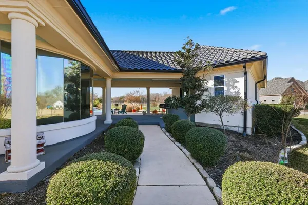 $2,000,000 | 811 Noble Champions Way, Bartonville, TX 76226
