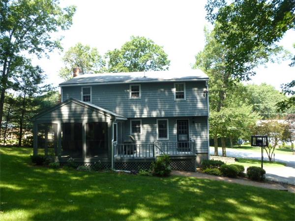 23 Cranberry Road Dracut, MA 01826 - Photo 3 of 16 Gallery Image 3