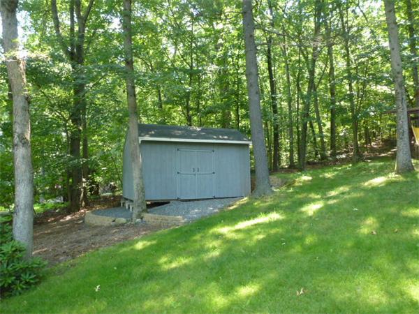 23 Cranberry Road Dracut, MA 01826 - Photo 4 of 16 Gallery Image 4