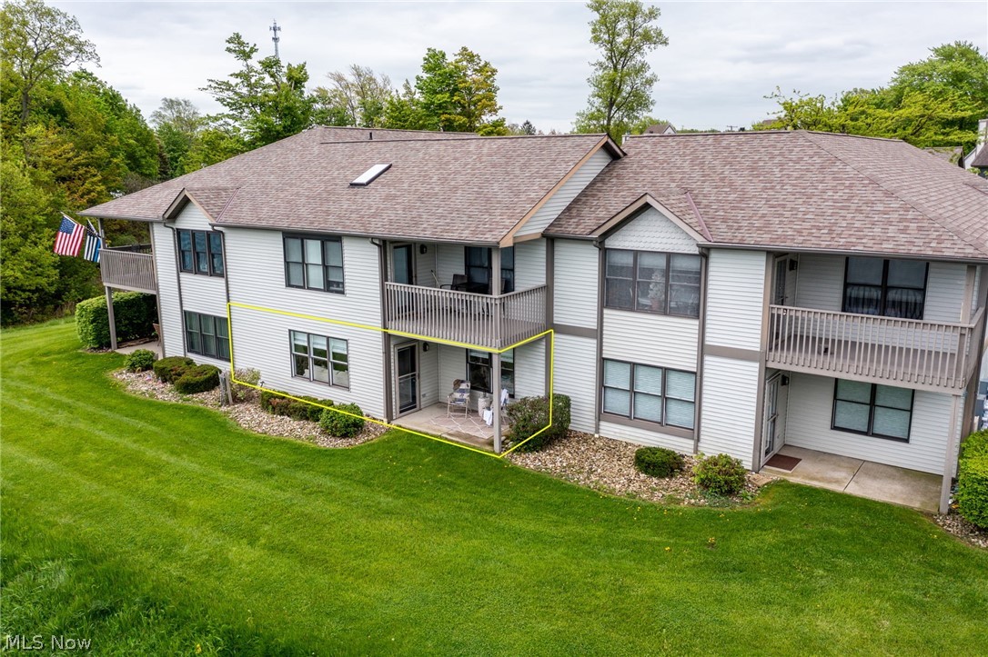5237 Lake Road West, Unit 1013 Ashtabula, OH 44004 - Photo 12 of 27 Aerial of Building, #1013 is in the lower middle.