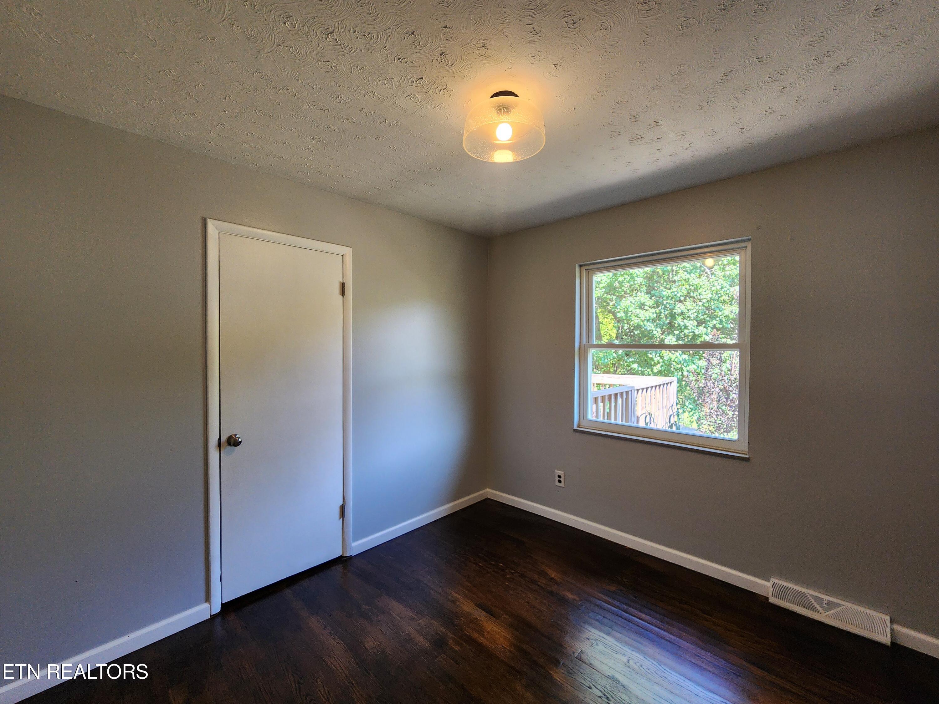 133 Pine Ridge Road Heiskell, TN 37754 - Photo 21 of 35 20240828_152323