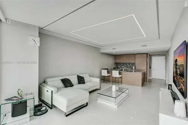 $4,900 | 1300 South Miami Avenue, Unit 4503, Miami, FL 33130