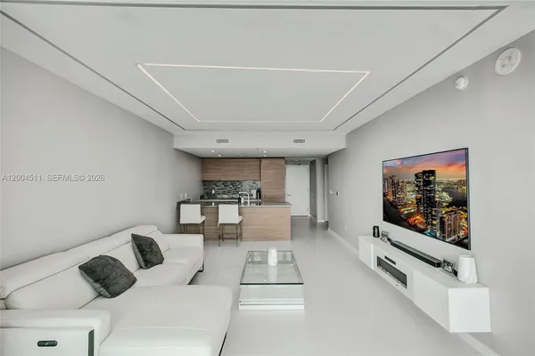 $4,900 | 1300 South Miami Avenue, Unit 4503, Miami, FL 33130