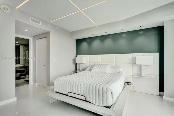 $4,900 | 1300 South Miami Avenue, Unit 4503, Miami, FL 33130