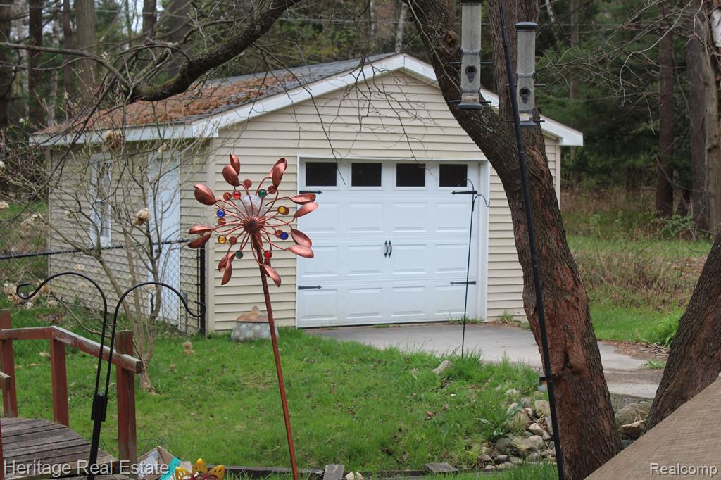 7214 County Farm Road Lexington, MI 48450 - Photo 4 of 23