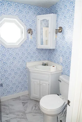 $425,000 | 622 Whipple Avenue, Burrillville, RI 02858