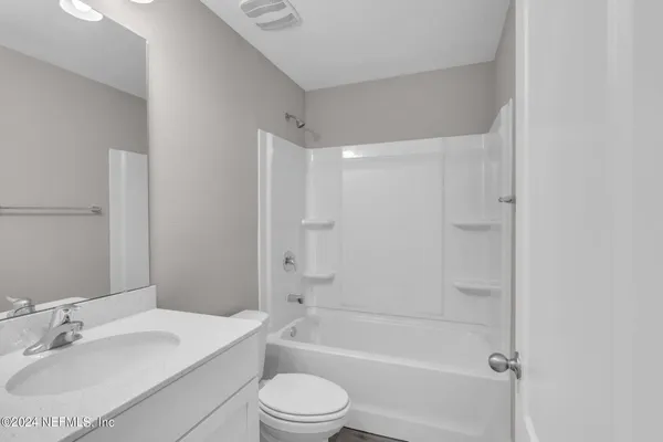 $2,800 | 660 Narvarez Avenue, St. Augustine, FL 32084