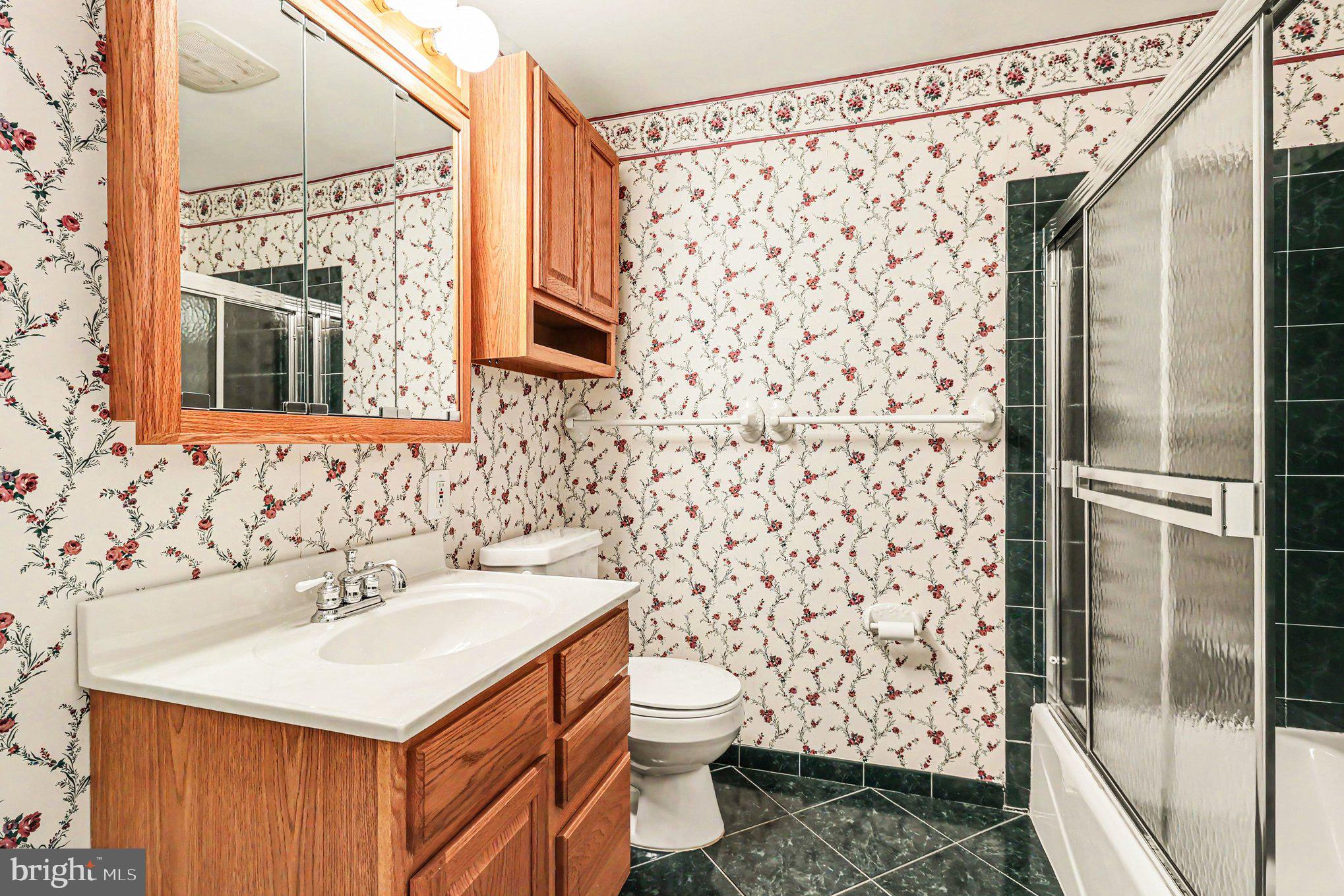 311 Wayland Road Cherry Hill, NJ 08034 - Photo 51 of 62 Hall Full Bathroom