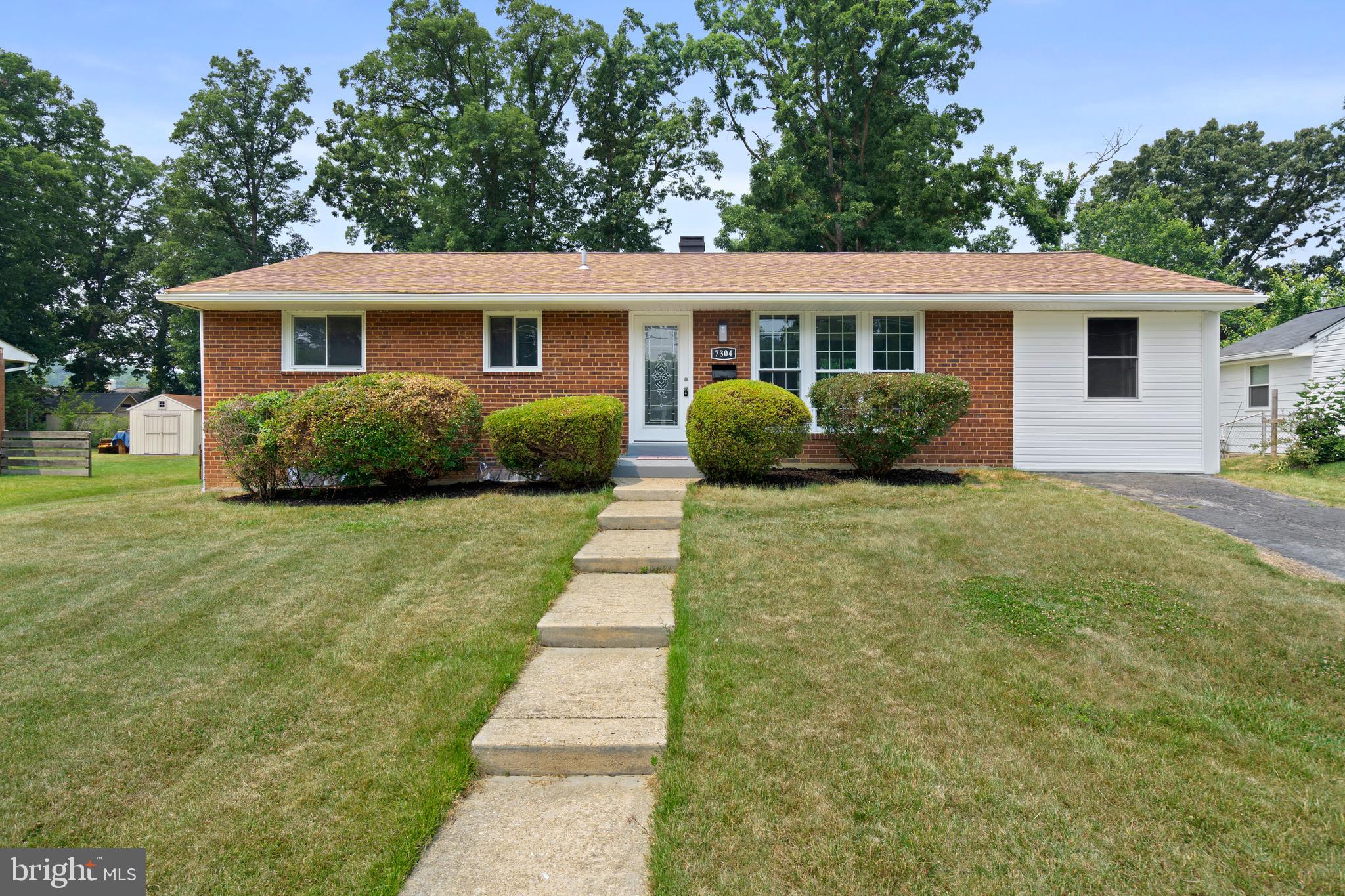 7304 Layton Drive Springfield, VA 22150 - Photo 3 of 36