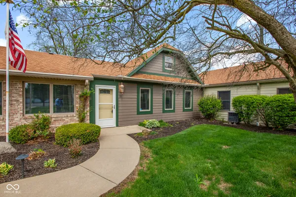 $210,000 | 1711 Lafayette Avenue, Unit 11, Lebanon, IN 46052