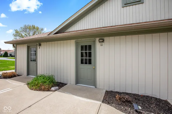 $210,000 | 1711 Lafayette Avenue, Unit 11, Lebanon, IN 46052