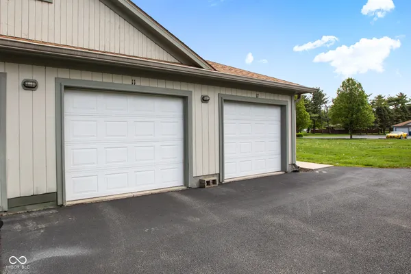 $210,000 | 1711 Lafayette Avenue, Unit 11, Lebanon, IN 46052